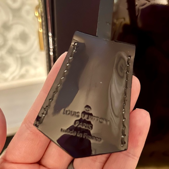 SOLD LOUIS VUITTON Amarante Monogram Vernis Melrose Avenue Bag - Picture 3 of 16